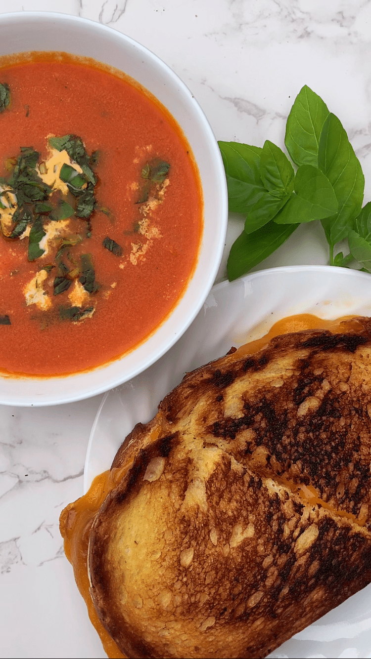 Grilled Cheese and Tomato&nbsp;Soup