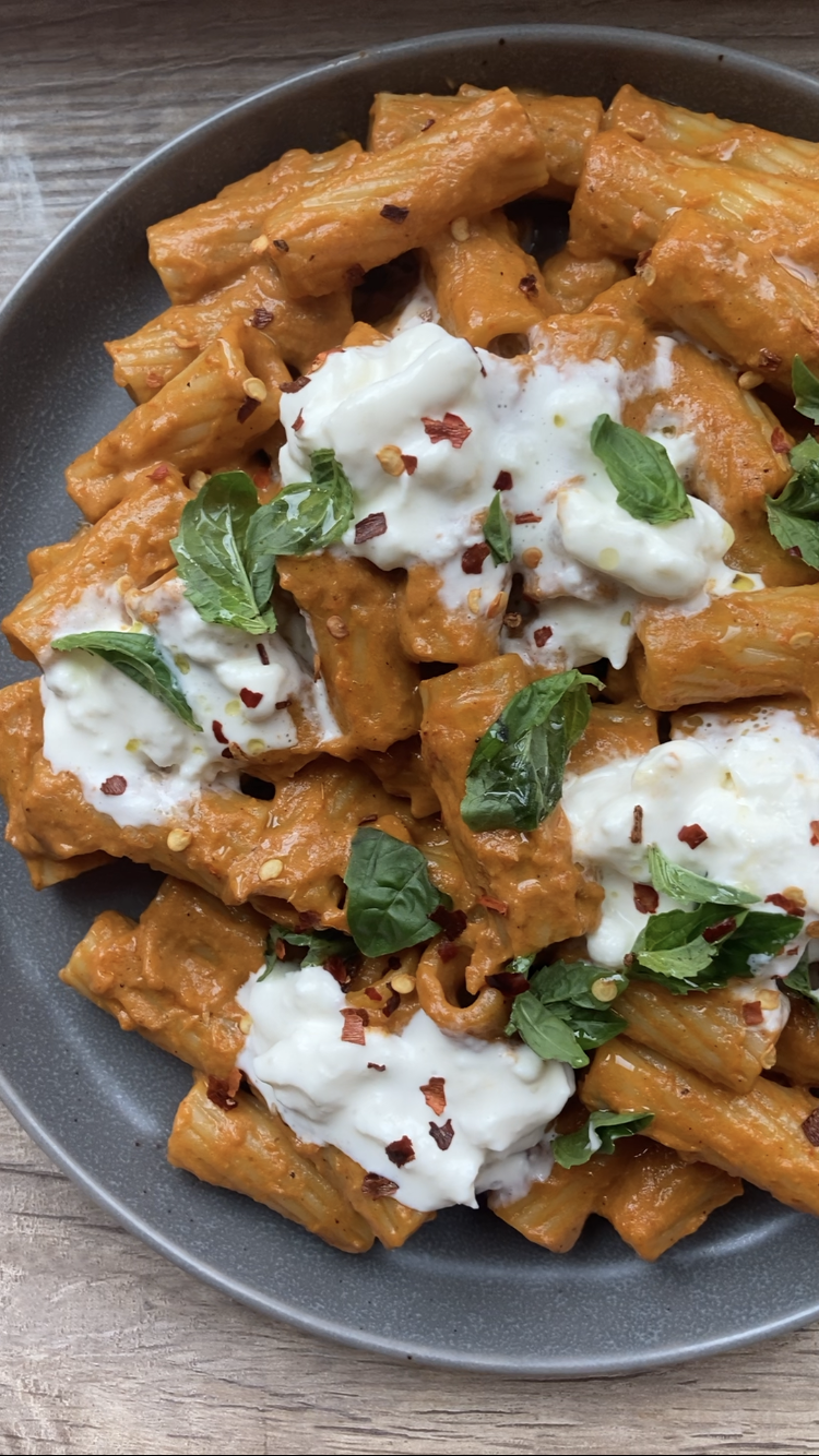 Roasted Red Pepper and Sun Dried Tomato&nbsp;Pasta
